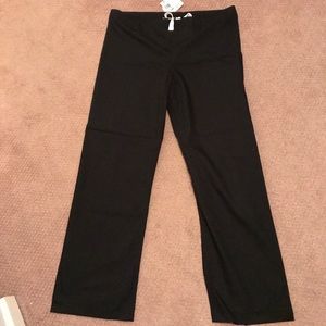 *NEW WITH TAGS* Black Scrub Bottoms Sz Tall Medium